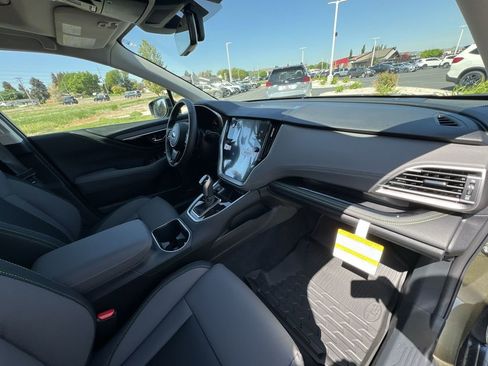 Certified 2025 Subaru Outback Onyx Edition w/ Popular Package #2 image 29