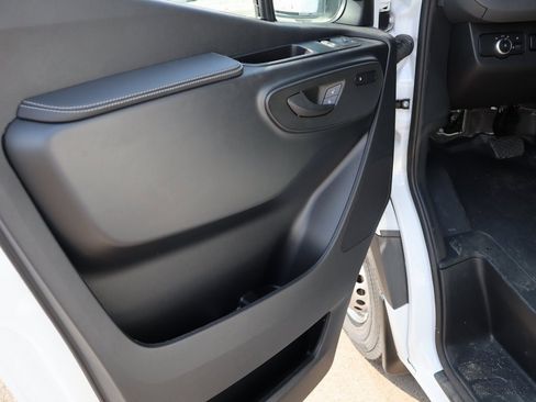 Used 2024 Mercedes-Benz Sprinter 3500 image 16