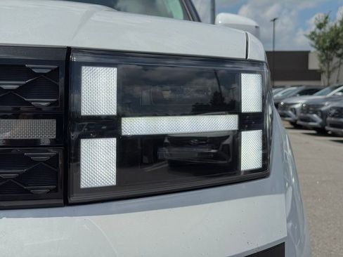 Used 2025 Hyundai Santa Fe Calligraphy image 10