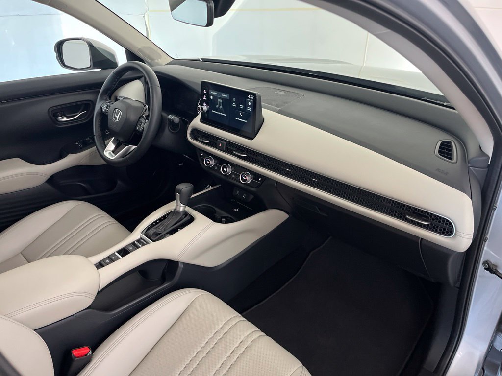 Used 2027 Honda HR-V EX-L image 19