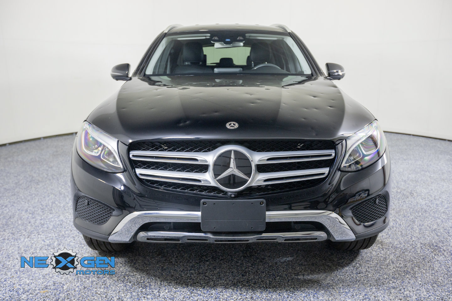 Used 2019 Mercedes-Benz GLC 300 4MATIC image 3