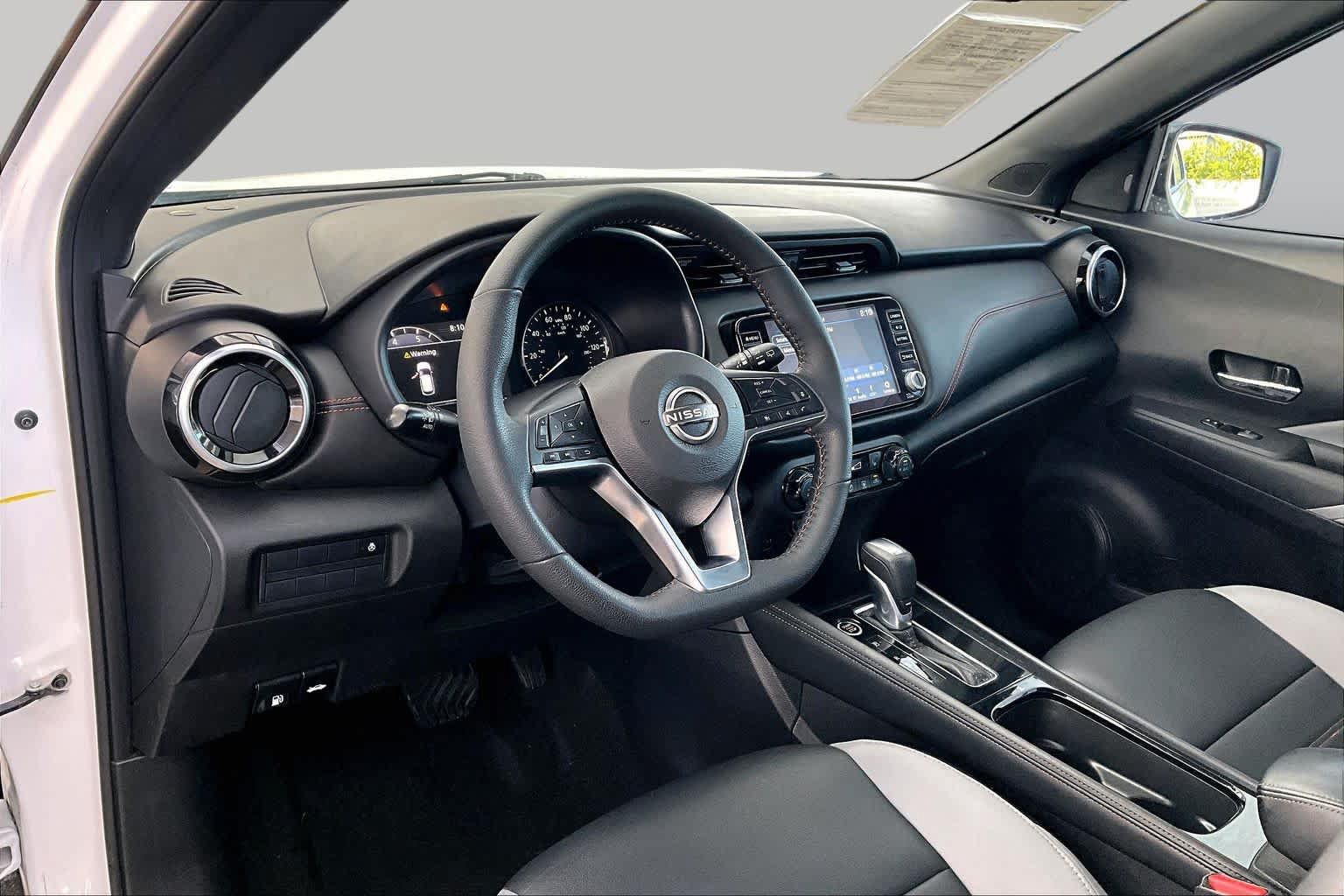 Certified 2024 Nissan Kicks SR w/ SR Premium Package FWD image 17