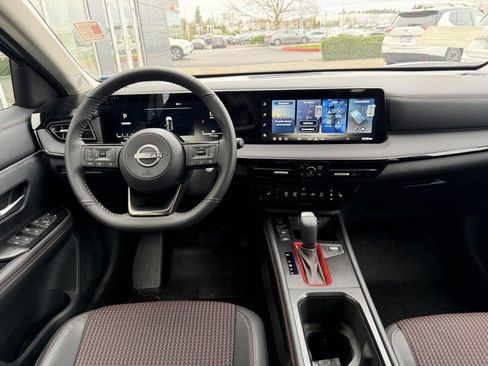 New 2026 Nissan Kicks SR w/ Cold Weather Package image 30
