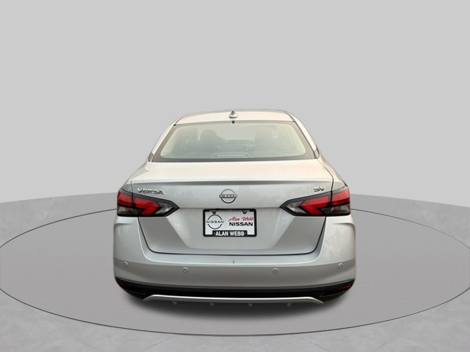 Used 2023 Nissan Versa SV FWD image 4