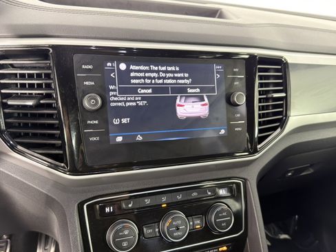 Used 2021 Volkswagen Atlas Cross Sport SEL R-Line w/ Cross Sport MDO Package AWD/4WD image 13