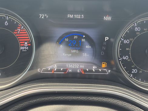 Used 2020 Jeep Cherokee Limited AWD/4WD image 11