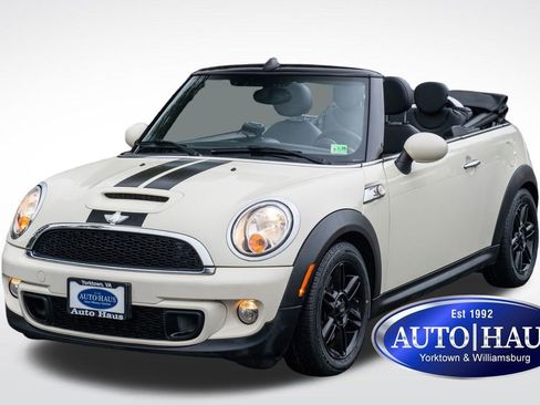Used 2014 MINI Cooper S image 1