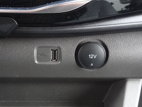 Used 2023 Ford Transit 350 XLT image 24