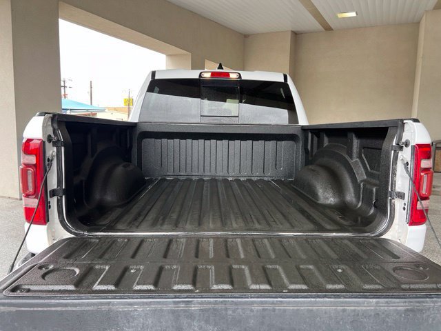 Used 2024 RAM 1500 Laramie AWD/4WD image 6