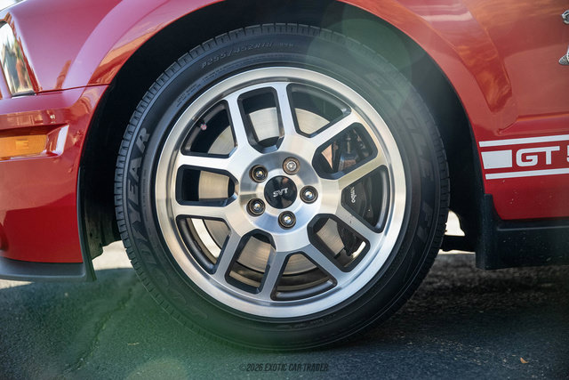 Used 2007 Ford Mustang Shelby GT500 RWD image 86