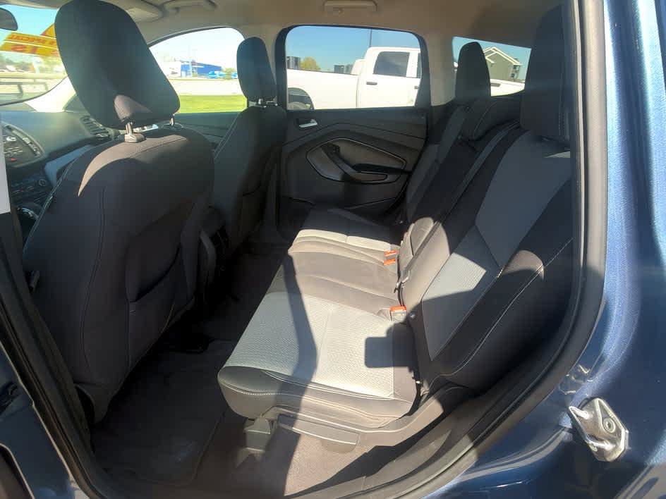 Used 2018 Ford Escape SE FWD image 20