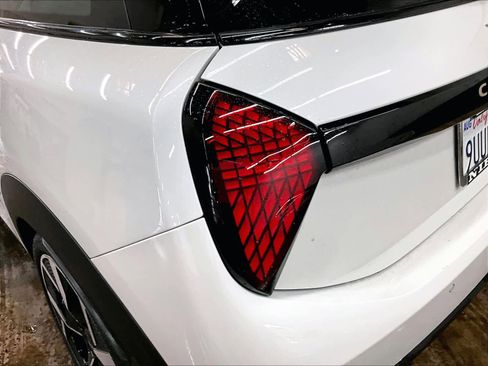 Certified 2025 MINI Cooper S image 30