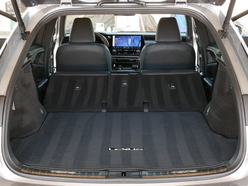 Certified 2025 Lexus RX 350h w/ Convenience Package image 31