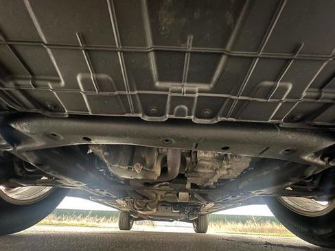 Used 2019 Chevrolet Traverse LT image 15