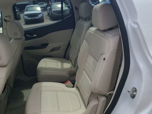 Used 2023 GMC Acadia Denali w/ Denali Ultimate Package AWD/4WD image 24