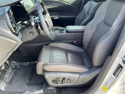 Used 2024 Lexus RX 350 AWD w/ Convenience Package image 10