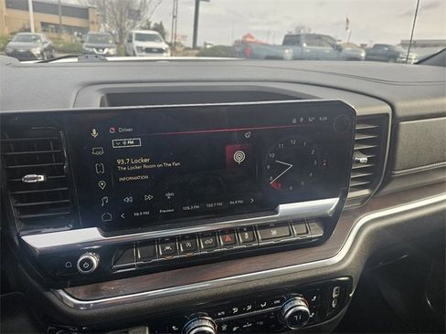 Used 2025 GMC Sierra 1500 SLT image 26