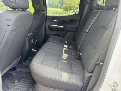 Used 2023 Chevrolet Colorado LT w/ LT Convenience Package II AWD/4WD image 19