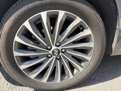 Used 2024 Hyundai Palisade Calligraphy image 6