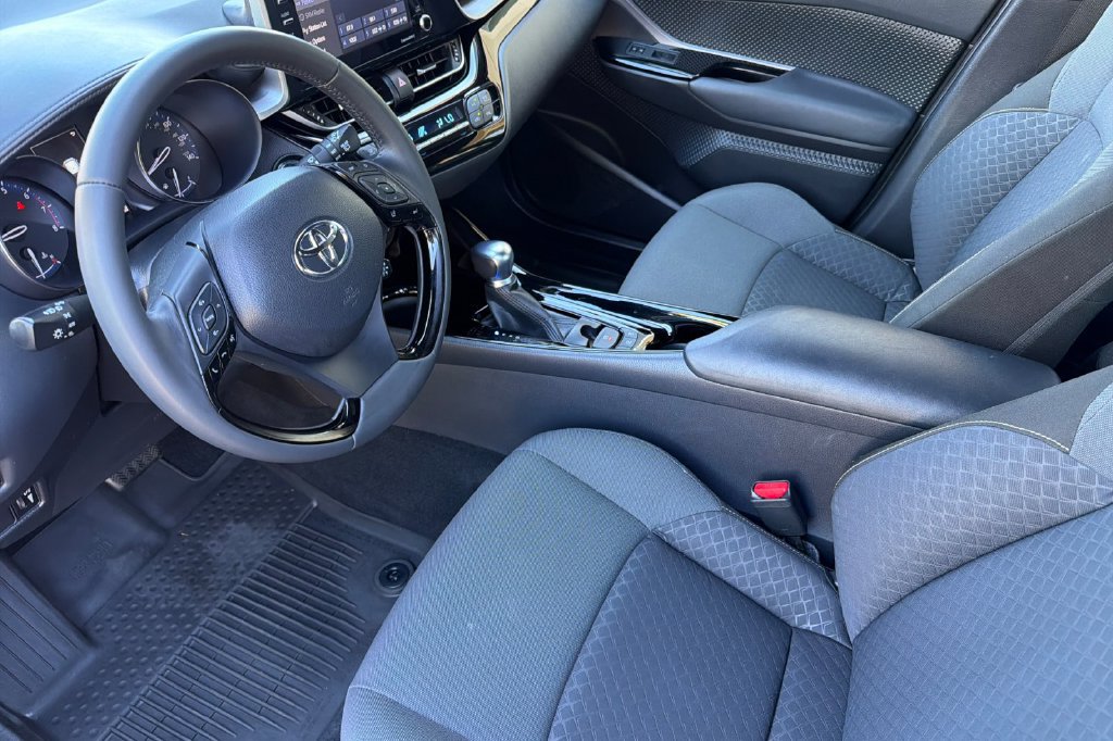 Used 2022 Toyota C-HR Nightshade FWD image 7