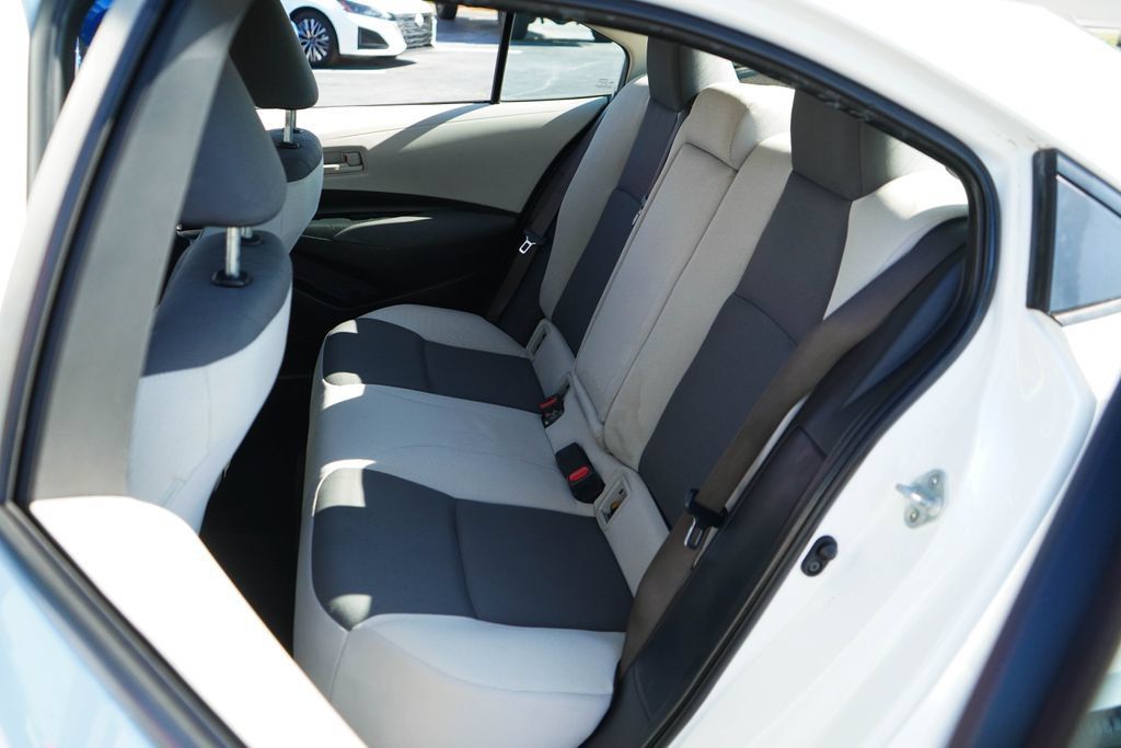 Used 2023 Toyota Corolla LE FWD image 8