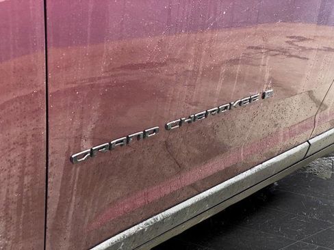 New 2026 Jeep Grand Cherokee Altitude AWD/4WD image 36