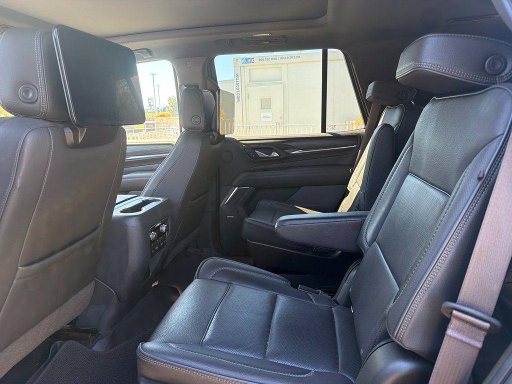 Used 2021 GMC Yukon Denali w/ Denali Premium Package RWD image 14