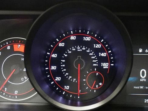 Used 2023 Hyundai Elantra SEL image 13