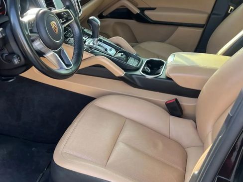 Used 2018 Porsche Cayenne Sport Utility 4D image 8