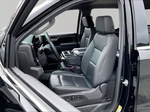 Used 2025 GMC Sierra 1500 SLT AWD/4WD image 15