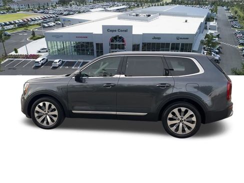 Used 2021 Kia Telluride EX w/ EX Premium Package image 24