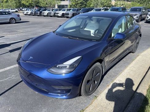 Used 2022 Tesla Model 3 Long Range image 10