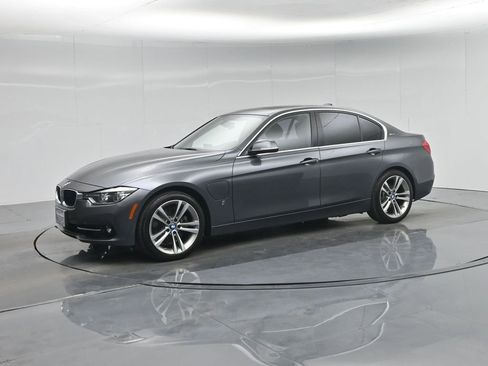 Used 2018 BMW 330e w/ Convenience Package image 30