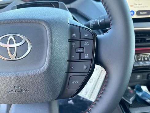 New 2026 Toyota Prius Plug-In Hybrid FWD image 18