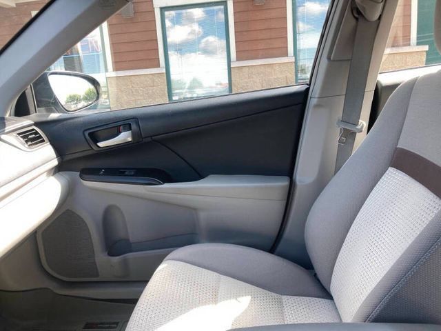 Used 2013 Toyota Camry LE FWD image 16