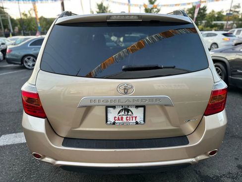 Used 2010 Toyota Highlander 4WD image 4