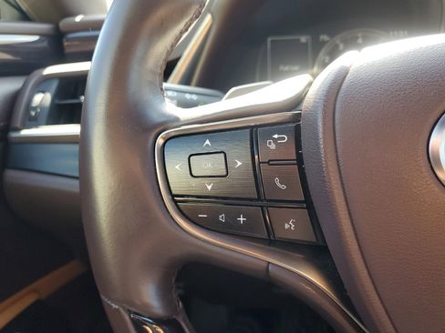 Used 2020 Lexus ES 350 w/ Premium Package image 23