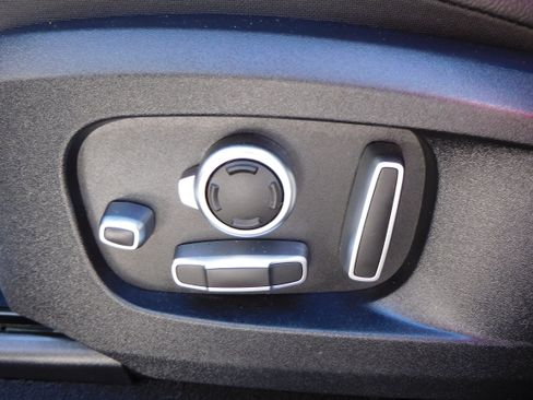 Used 2021 Jaguar F-PACE S image 11