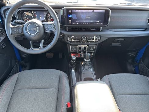 Certified 2025 Jeep Wrangler Unlimited Rubicon image 9