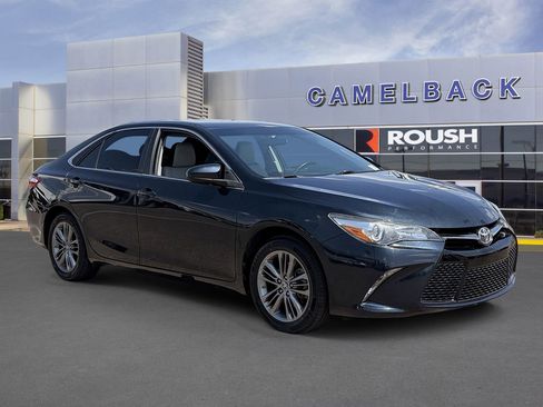 Used 2016 Toyota Camry SE w/ Protection Package (Q2) FWD image 7