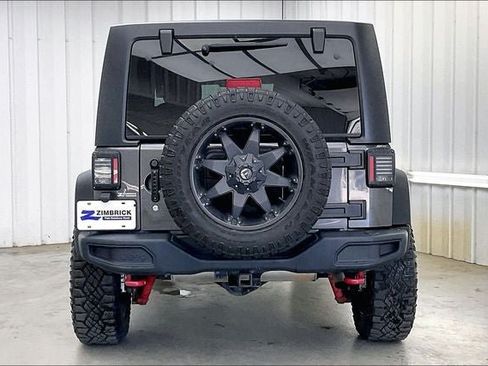 Used 2016 Jeep Wrangler Unlimited Rubicon AWD/4WD image 4