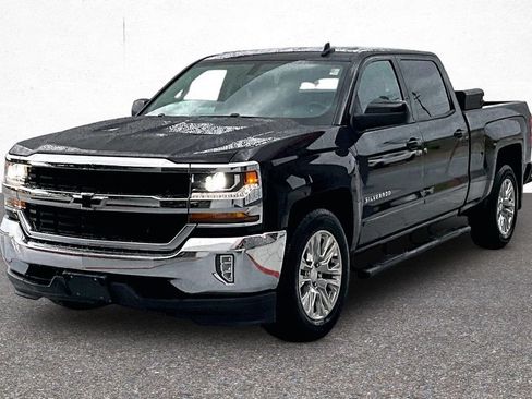 Used 2017 Chevrolet Silverado 1500 LT w/ All Star Edition RWD image 4