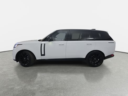 Used 2025 Land Rover Range Rover Long Wheelbase SE image 8