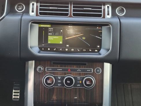 Used 2017 Land Rover Range Rover Supercharged image 13