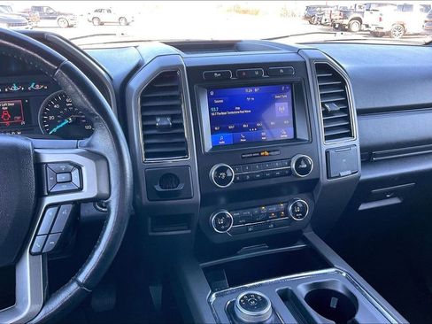 Certified 2021 Ford Expedition XLT image 9