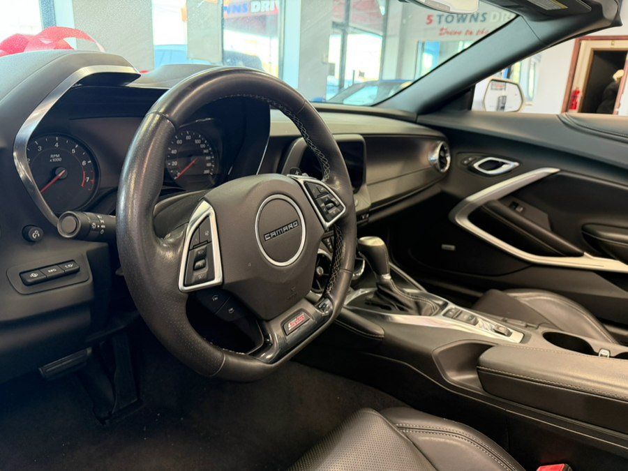 Used 2018 Chevrolet Camaro SS RWD image 17