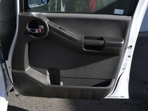 Used 2014 Nissan Xterra X image 23