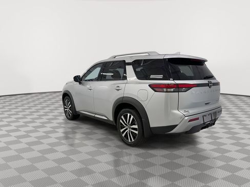 Certified 2025 Nissan Pathfinder Platinum w/ Cargo Package image 8