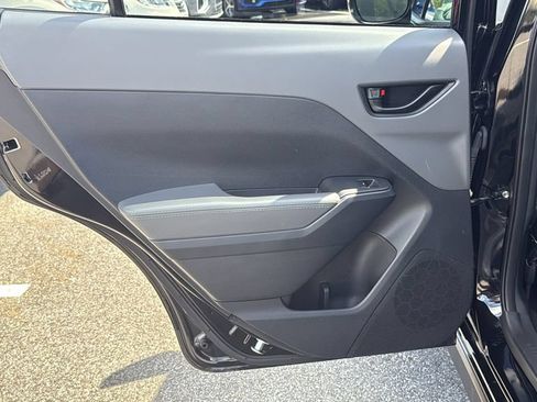 Certified 2024 Subaru Crosstrek 2.0i Premium AWD/4WD image 23