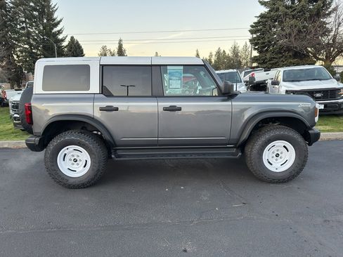 New 2025 Ford Bronco Heritage Edition image 10